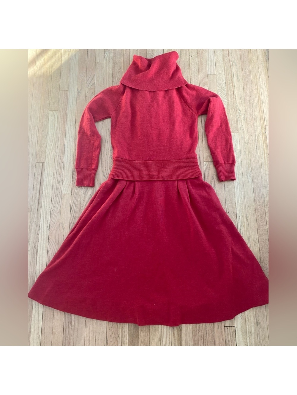 Authentic mid-century 1960's long sleeve office siren vintage wool sweater dress